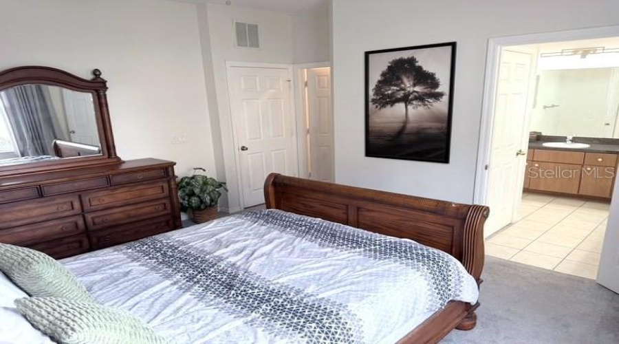 KISSIMMEE, Florida 34746, 4 Bedrooms Bedrooms, ,3 BathroomsBathrooms,Residential,For Sale,BEACH,0,MFRO6382522