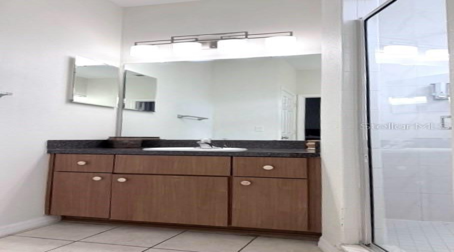 KISSIMMEE, Florida 34746, 4 Bedrooms Bedrooms, ,3 BathroomsBathrooms,Residential,For Sale,BEACH,0,MFRO6382522