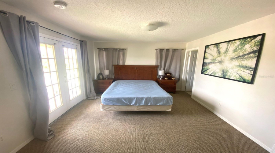 KISSIMMEE, Florida 34746, 4 Bedrooms Bedrooms, ,3 BathroomsBathrooms,Residential,For Sale,BEACH,0,MFRO6382522