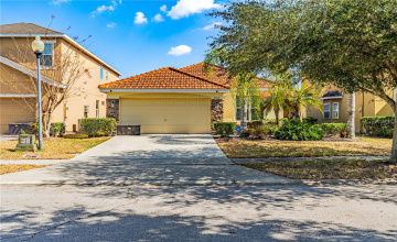 KISSIMMEE, Florida 34746, 4 Bedrooms Bedrooms, ,3 BathroomsBathrooms,Residential,For Sale,DHARMA,0,MFRO6379069