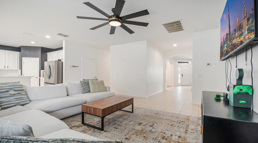 KISSIMMEE, Florida 34746, 4 Bedrooms Bedrooms, ,2 BathroomsBathrooms,Residential,For Sale,HOPEWELL,0,MFRS5143810