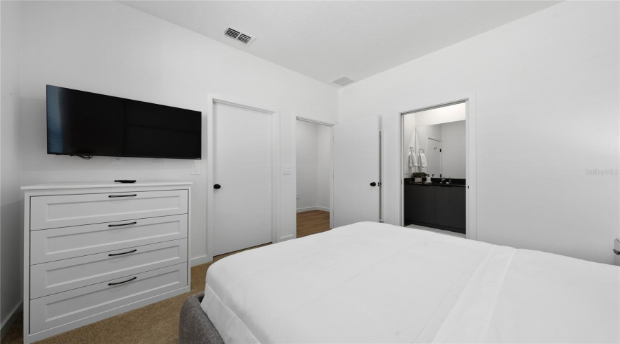 KISSIMMEE, Florida 34747, 3 Bedrooms Bedrooms, ,3 BathroomsBathrooms,Residential,For Sale,SUSTAINABLE,0,MFRO6380905