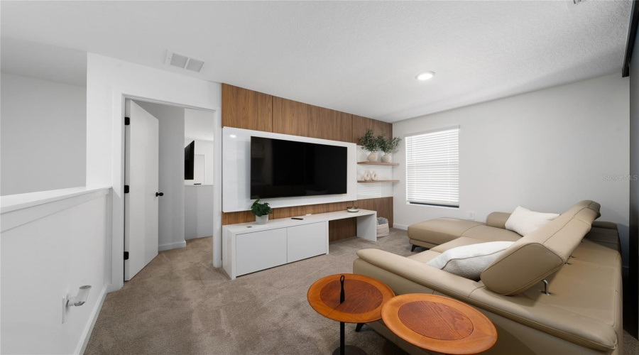 KISSIMMEE, Florida 34747, 3 Bedrooms Bedrooms, ,3 BathroomsBathrooms,Residential,For Sale,SUSTAINABLE,0,MFRO6380905