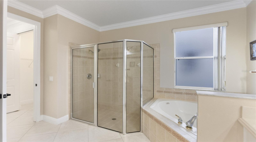 KISSIMMEE, Florida 34746, 5 Bedrooms Bedrooms, ,3 BathroomsBathrooms,Residential,For Sale,VALLEYVIEW,0,MFRS5143932