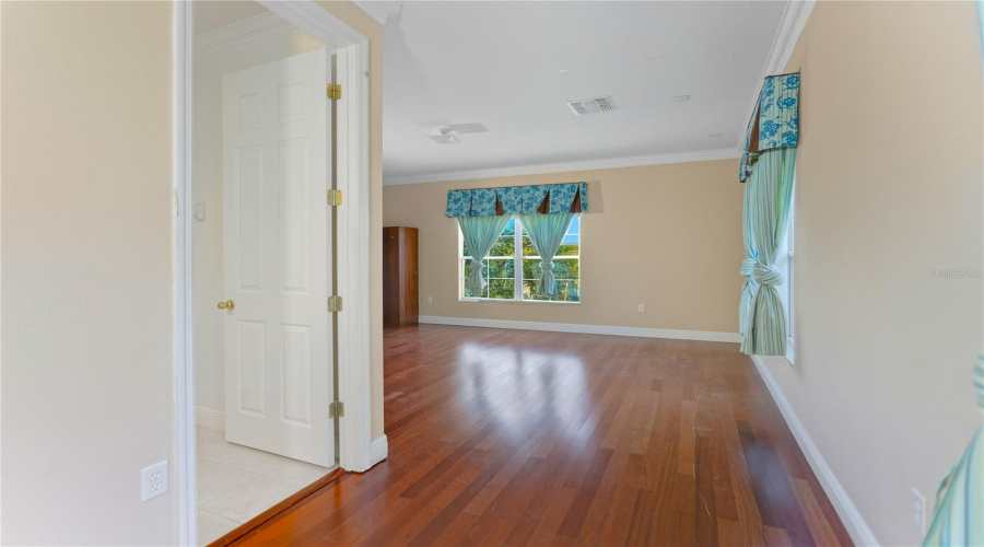 KISSIMMEE, Florida 34746, 5 Bedrooms Bedrooms, ,3 BathroomsBathrooms,Residential,For Sale,VALLEYVIEW,0,MFRS5143932