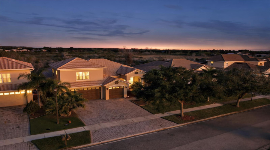 KISSIMMEE, Florida 34746, 5 Bedrooms Bedrooms, ,3 BathroomsBathrooms,Residential,For Sale,VALLEYVIEW,0,MFRS5143932