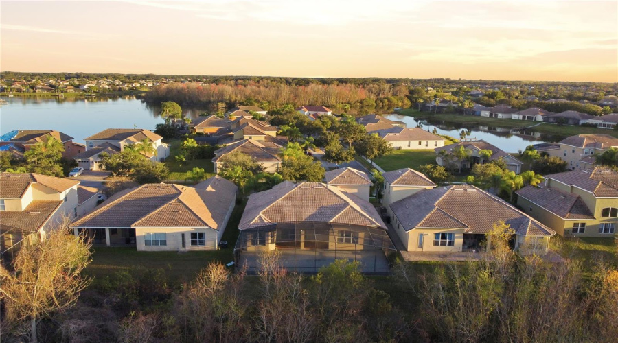 KISSIMMEE, Florida 34746, 5 Bedrooms Bedrooms, ,3 BathroomsBathrooms,Residential,For Sale,VALLEYVIEW,0,MFRS5143932