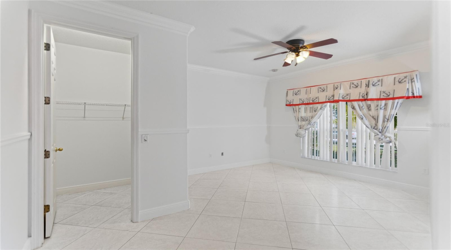 KISSIMMEE, Florida 34746, 5 Bedrooms Bedrooms, ,3 BathroomsBathrooms,Residential,For Sale,VALLEYVIEW,0,MFRS5143932
