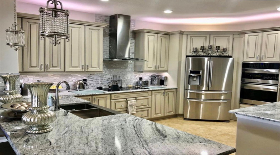 DAVENPORT, Florida 33837, 3 Bedrooms Bedrooms, ,3 BathroomsBathrooms,Residential,For Sale,LEXINGTON,0,MFRO6382890