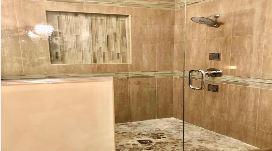 DAVENPORT, Florida 33837, 3 Bedrooms Bedrooms, ,3 BathroomsBathrooms,Residential,For Sale,LEXINGTON,0,MFRO6382890