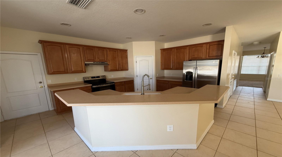 KISSIMMEE, Florida 34746, 4 Bedrooms Bedrooms, ,3 BathroomsBathrooms,Residential,For Sale,MARSHFIELD PRESERVE,0,MFRO6381743