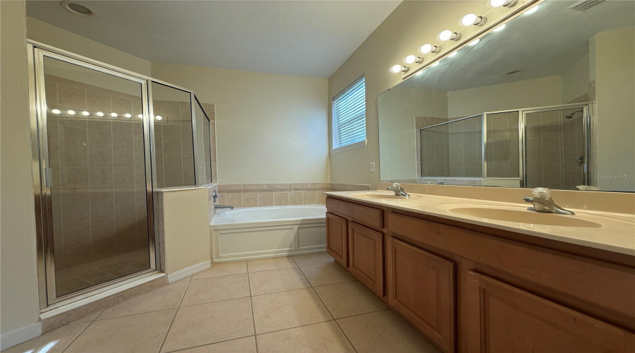 KISSIMMEE, Florida 34746, 4 Bedrooms Bedrooms, ,3 BathroomsBathrooms,Residential,For Sale,MARSHFIELD PRESERVE,0,MFRO6381743