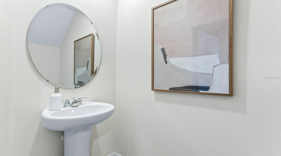 DAVENPORT, Florida 33837, 3 Bedrooms Bedrooms, ,2 BathroomsBathrooms,Residential,For Sale,CANARY,0,MFRO6372567