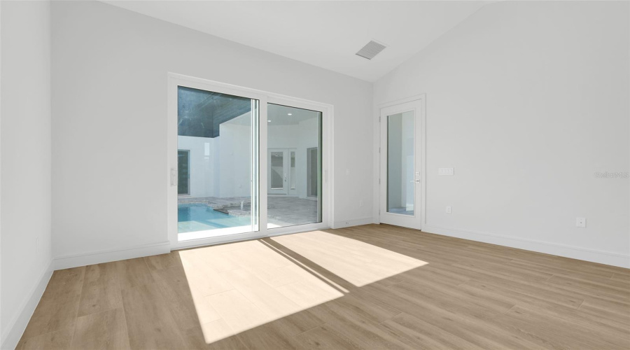 DAVENPORT, Florida 33837, 4 Bedrooms Bedrooms, ,3 BathroomsBathrooms,Residential,For Sale,KENSINGTON,0,MFRO6382919