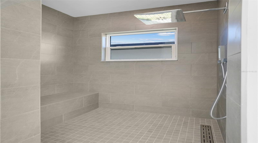 DAVENPORT, Florida 33837, 4 Bedrooms Bedrooms, ,3 BathroomsBathrooms,Residential,For Sale,KENSINGTON,0,MFRO6382919