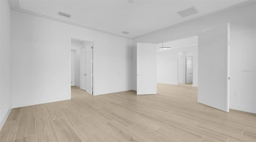 DAVENPORT, Florida 33837, 3 Bedrooms Bedrooms, ,3 BathroomsBathrooms,Residential,For Sale,KENSINGTON,0,MFRO6382925