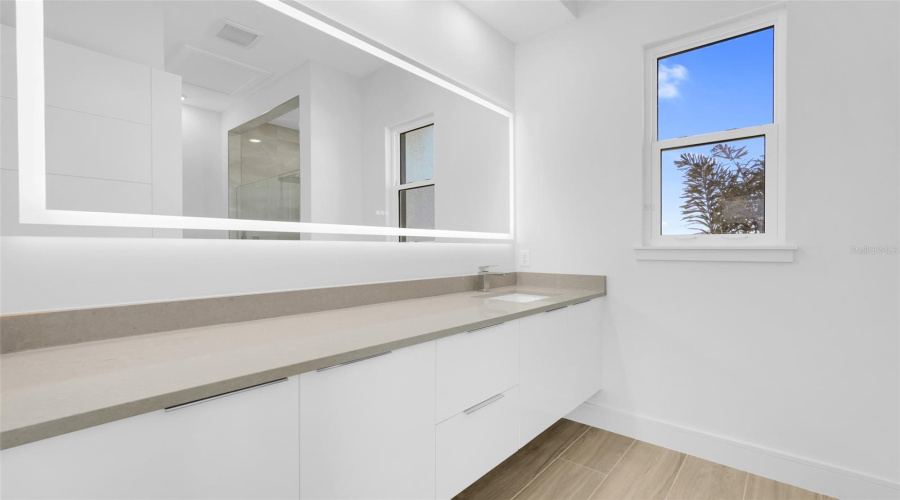 DAVENPORT, Florida 33837, 3 Bedrooms Bedrooms, ,3 BathroomsBathrooms,Residential,For Sale,KENSINGTON,0,MFRO6382925