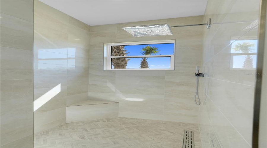 DAVENPORT, Florida 33837, 3 Bedrooms Bedrooms, ,3 BathroomsBathrooms,Residential,For Sale,KENSINGTON,0,MFRO6382925