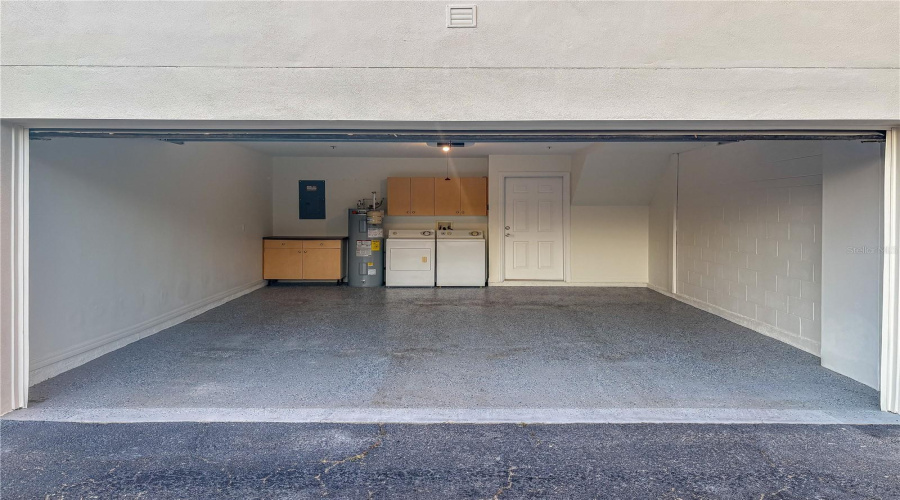 Garage (2 car)