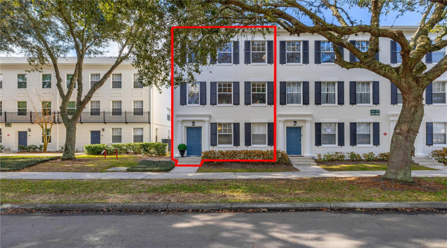 Exterior View (Front)