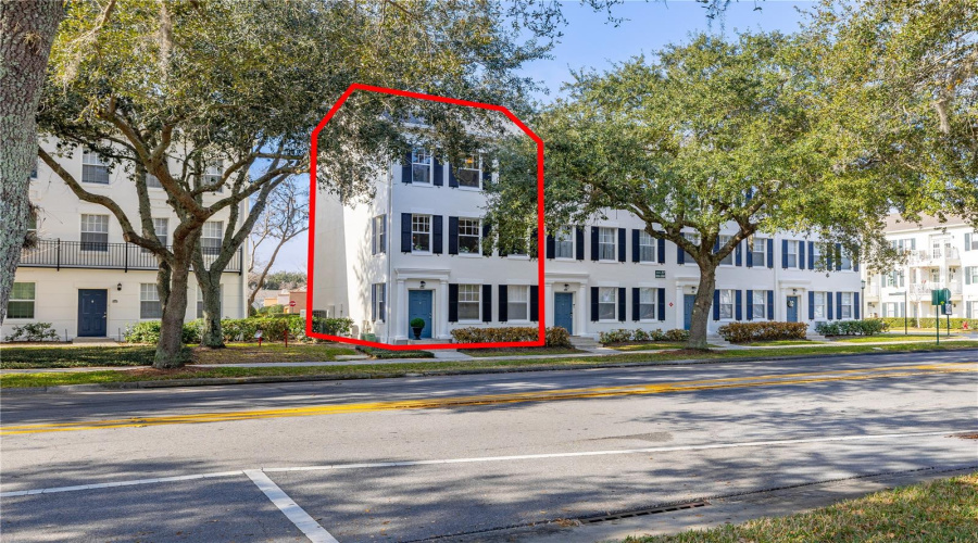 Exterior View (Front)