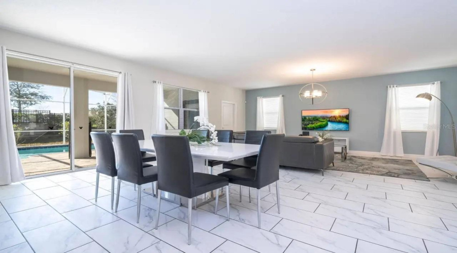 DAVENPORT, Florida 33896, 6 Bedrooms Bedrooms, ,6 BathroomsBathrooms,Residential,For Sale,CRUDEN BAY,0,MFRO6382738