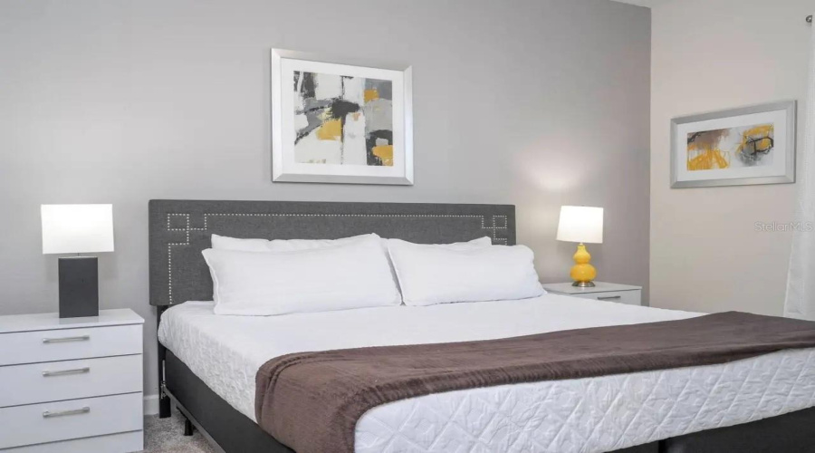 DAVENPORT, Florida 33896, 6 Bedrooms Bedrooms, ,6 BathroomsBathrooms,Residential,For Sale,CRUDEN BAY,0,MFRO6382738