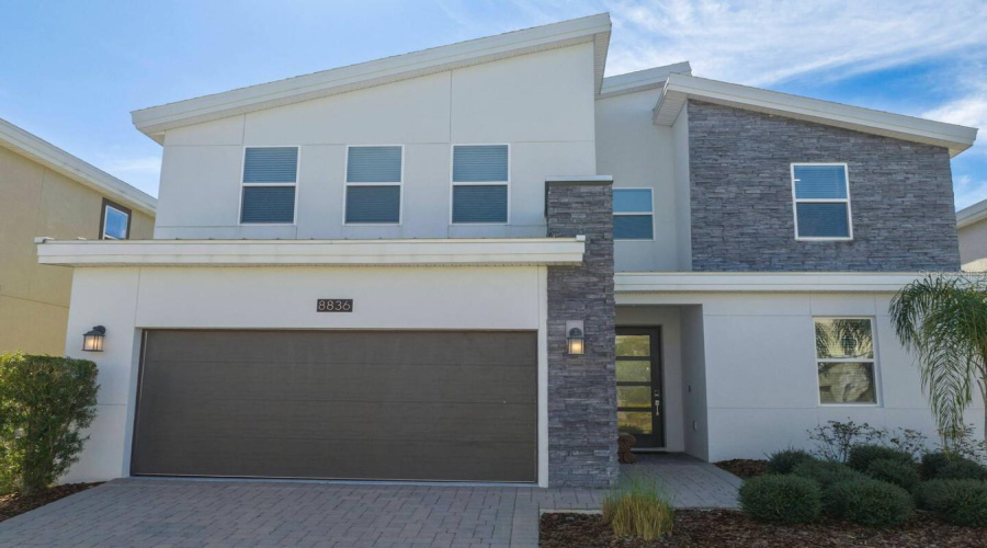 DAVENPORT, Florida 33896, 6 Bedrooms Bedrooms, ,6 BathroomsBathrooms,Residential,For Sale,CRUDEN BAY,0,MFRO6382738