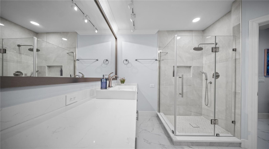 Fully Renovated Primary Bathroom w/ Porcelain Tile
