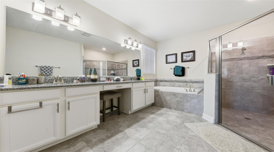 KISSIMMEE, Florida 34746, 4 Bedrooms Bedrooms, ,3 BathroomsBathrooms,Residential,For Sale,SEQUEL,0,MFRO6383099