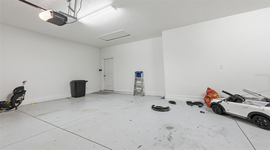 KISSIMMEE, Florida 34746, 4 Bedrooms Bedrooms, ,3 BathroomsBathrooms,Residential,For Sale,SEQUEL,0,MFRO6383099