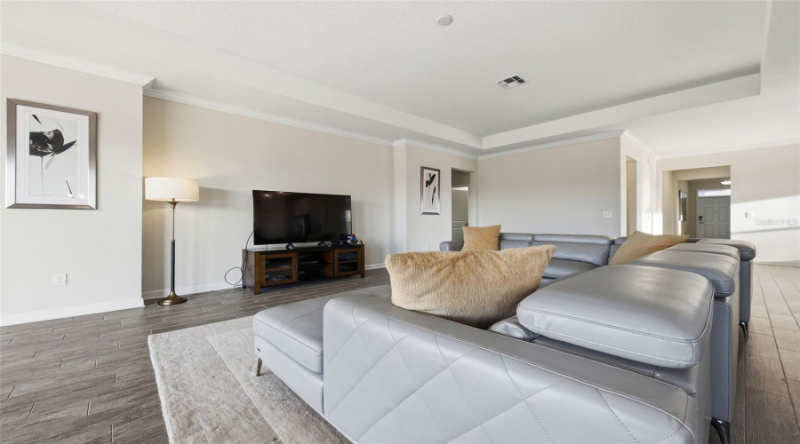 KISSIMMEE, Florida 34746, 4 Bedrooms Bedrooms, ,3 BathroomsBathrooms,Residential,For Sale,SEQUEL,0,MFRO6383099