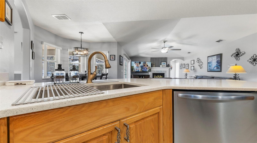 DAVENPORT, Florida 33897, 4 Bedrooms Bedrooms, ,2 BathroomsBathrooms,Residential,For Sale,DOLCETTO,0,MFRG5108194