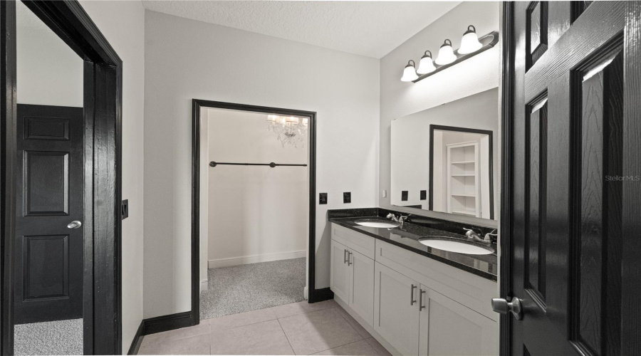 DAVENPORT, Florida 33896, 4 Bedrooms Bedrooms, ,2 BathroomsBathrooms,Residential,For Sale,LAKE SHORE,0,MFRTB8475879