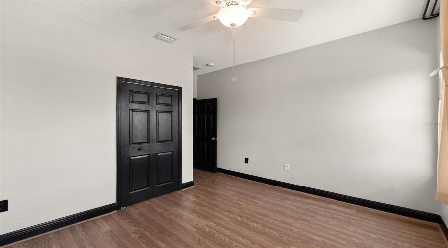 DAVENPORT, Florida 33896, 4 Bedrooms Bedrooms, ,2 BathroomsBathrooms,Residential,For Sale,LAKE SHORE,0,MFRTB8475879