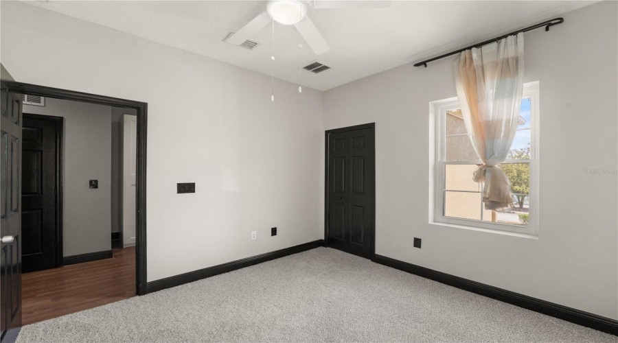 DAVENPORT, Florida 33896, 4 Bedrooms Bedrooms, ,2 BathroomsBathrooms,Residential,For Sale,LAKE SHORE,0,MFRTB8475879