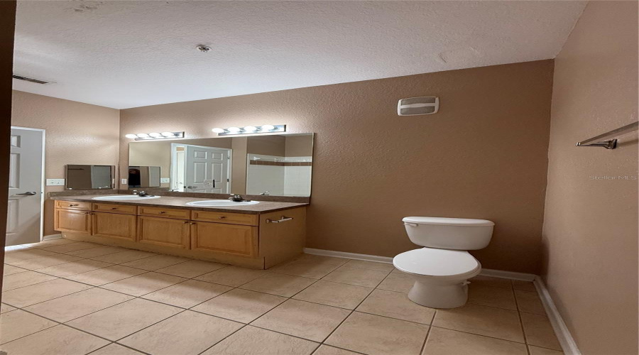 DAVENPORT, Florida 33896, 2 Bedrooms Bedrooms, ,2 BathroomsBathrooms,Residential,For Sale,TERRACE RIDGE,0,MFRS5143378