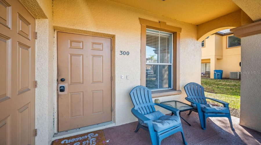 DAVENPORT, Florida 33897, 4 Bedrooms Bedrooms, ,3 BathroomsBathrooms,Residential,For Sale,MIRAMAR,0,MFRO6382622