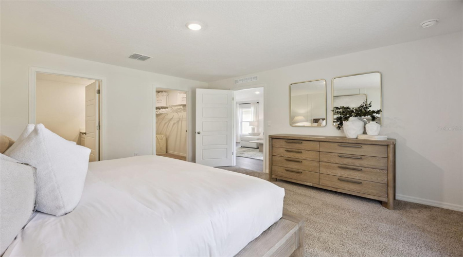 DAVENPORT, Florida 33837, 3 Bedrooms Bedrooms, ,2 BathroomsBathrooms,Residential,For Sale,MOUNTAIN,0,MFRO6383059