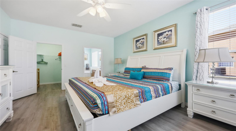 DAVENPORT, Florida 33837, 7 Bedrooms Bedrooms, ,4 BathroomsBathrooms,Residential,For Sale,ORANGE COSMOS,0,MFRO6379795