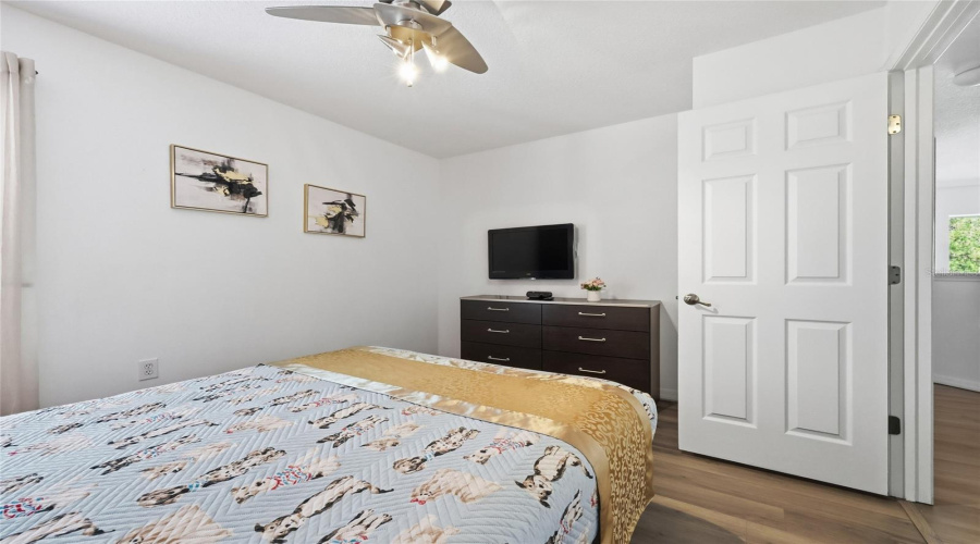 DAVENPORT, Florida 33837, 7 Bedrooms Bedrooms, ,4 BathroomsBathrooms,Residential,For Sale,ORANGE COSMOS,0,MFRO6379795