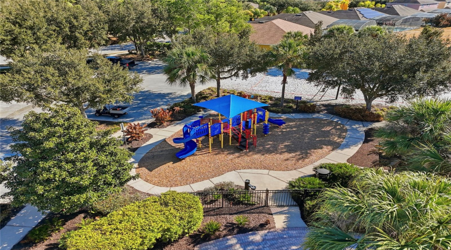 DAVENPORT, Florida 33837, 7 Bedrooms Bedrooms, ,4 BathroomsBathrooms,Residential,For Sale,ORANGE COSMOS,0,MFRO6379795