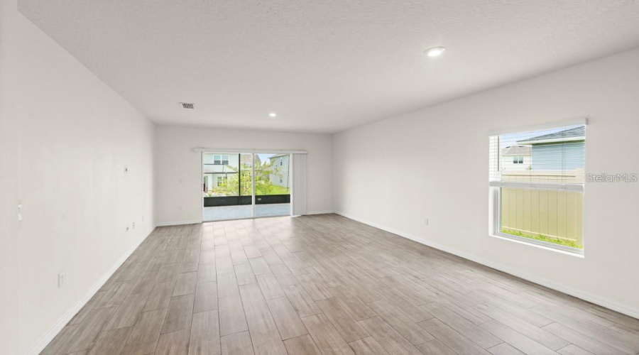 DAVENPORT, Florida 33837, 4 Bedrooms Bedrooms, ,2 BathroomsBathrooms,Residential,For Sale,MEADOW BEND,0,MFRS5144024