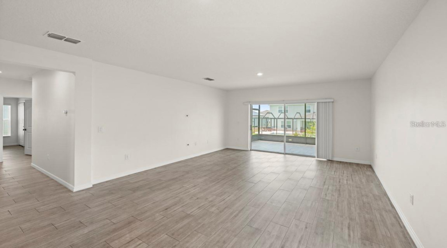 DAVENPORT, Florida 33837, 4 Bedrooms Bedrooms, ,2 BathroomsBathrooms,Residential,For Sale,MEADOW BEND,0,MFRS5144024