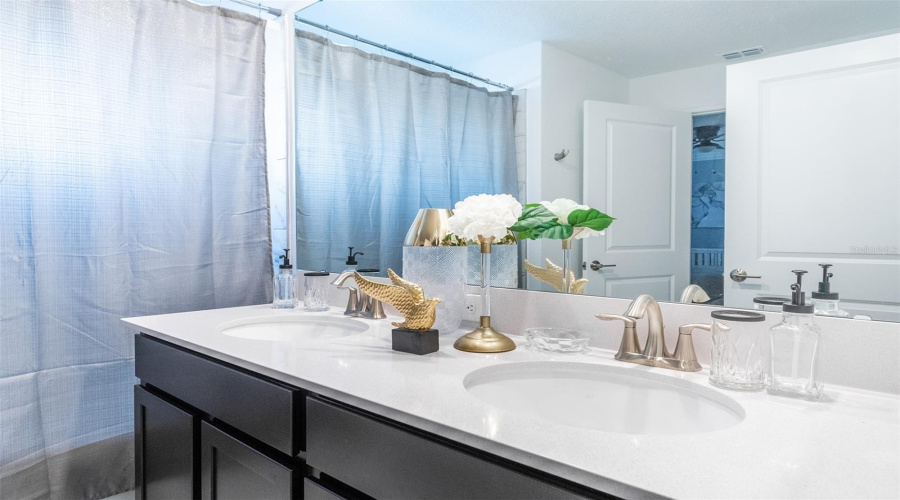 KISSIMMEE, Florida 34746, 4 Bedrooms Bedrooms, ,3 BathroomsBathrooms,Residential,For Sale,PENELOPE,0,MFRO6382950