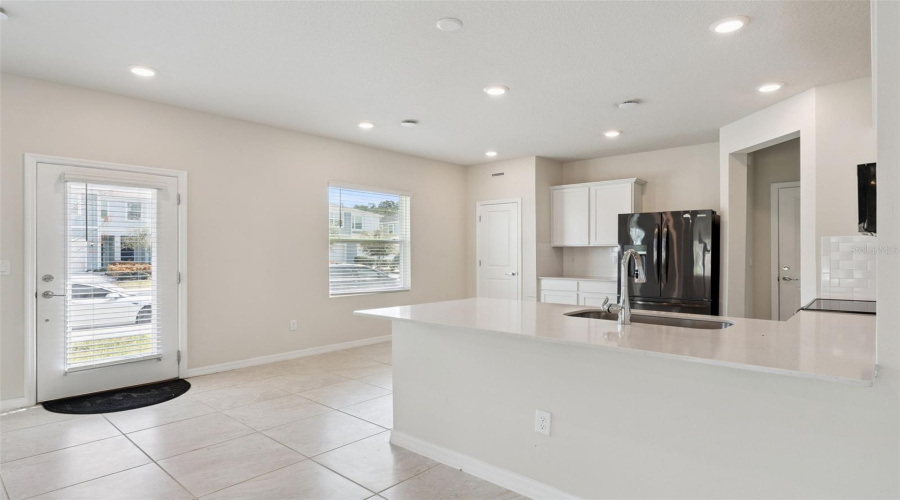 KISSIMMEE, Florida 34746, 3 Bedrooms Bedrooms, ,2 BathroomsBathrooms,Residential,For Sale,SPARKLING SHELL,0,MFRO6382561