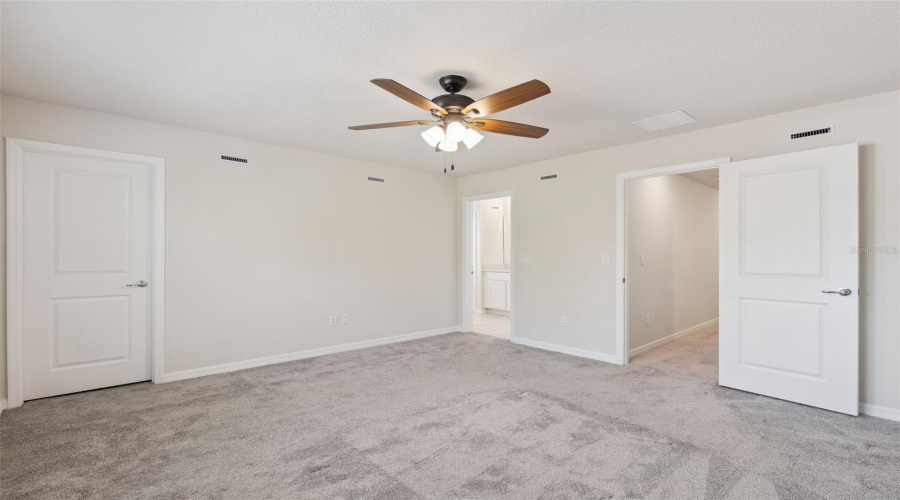 KISSIMMEE, Florida 34746, 3 Bedrooms Bedrooms, ,2 BathroomsBathrooms,Residential,For Sale,SPARKLING SHELL,0,MFRO6382561