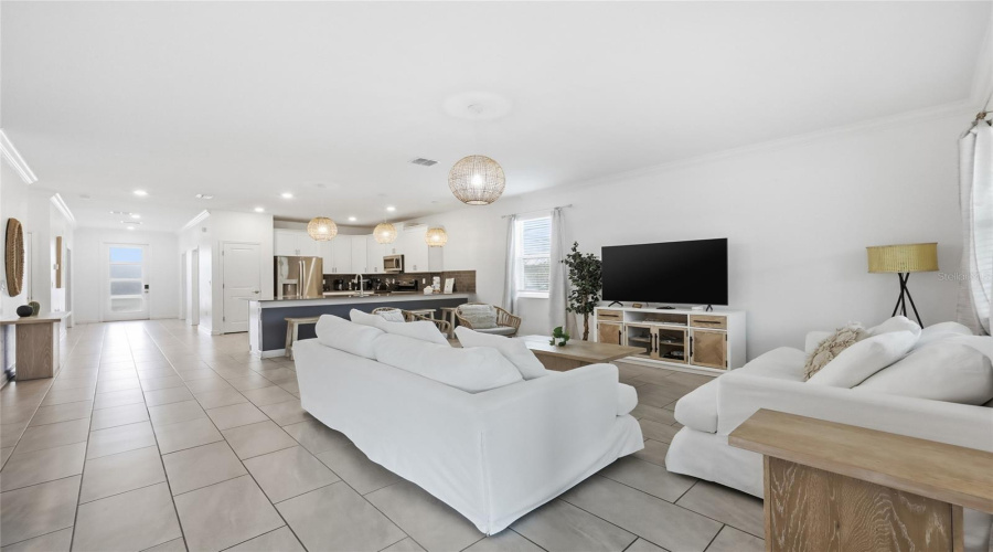 KISSIMMEE, Florida 34746, 8 Bedrooms Bedrooms, ,5 BathroomsBathrooms,Residential,For Sale,OXYMORON,0,MFRO6380933