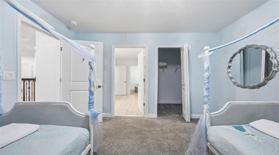 KISSIMMEE, Florida 34746, 8 Bedrooms Bedrooms, ,5 BathroomsBathrooms,Residential,For Sale,OXYMORON,0,MFRO6380933