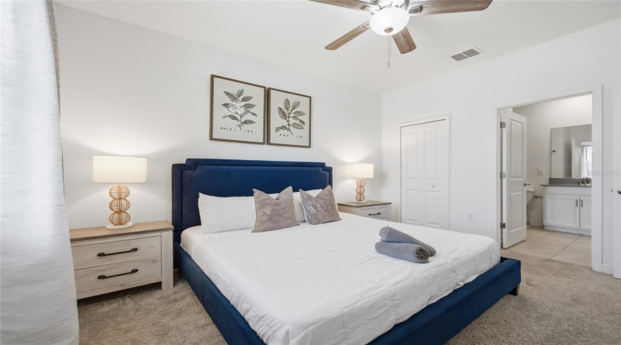 KISSIMMEE, Florida 34746, 8 Bedrooms Bedrooms, ,5 BathroomsBathrooms,Residential,For Sale,OXYMORON,0,MFRO6380933